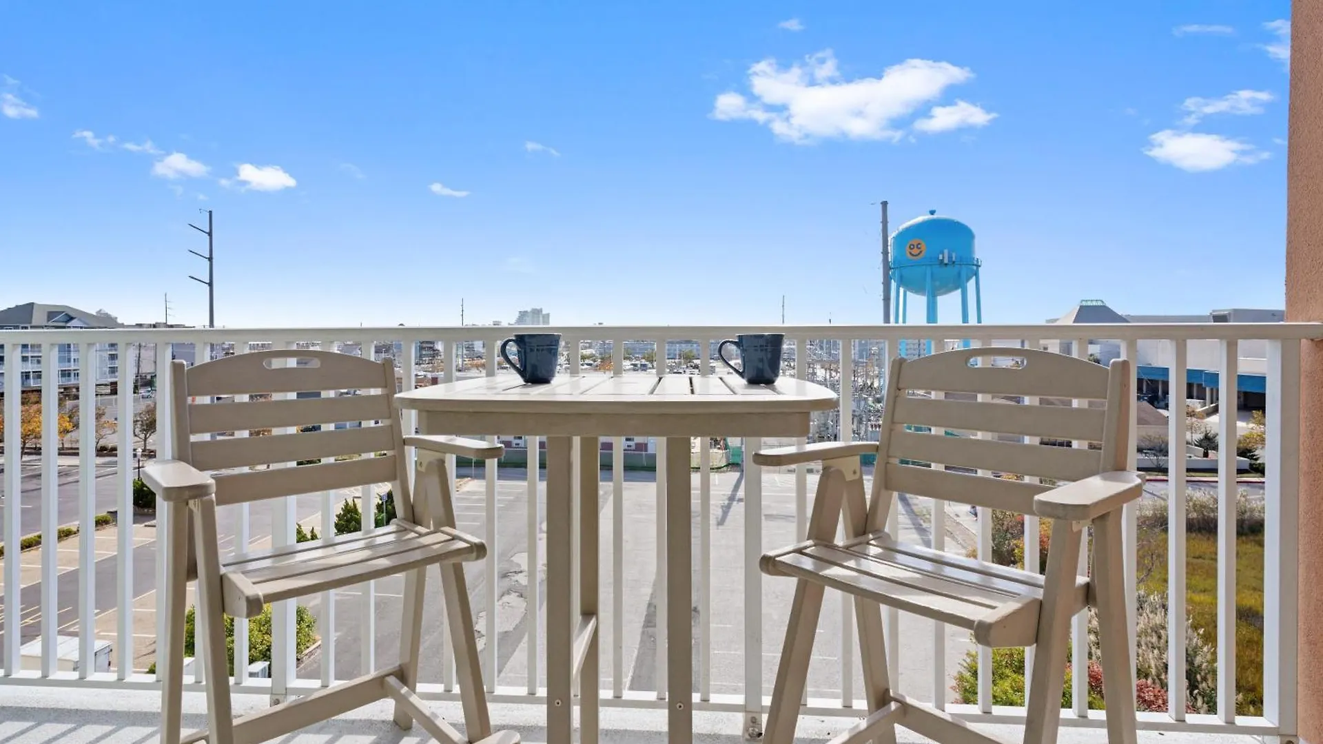 Convention Center Bay Front 2 Bedroom Holiday home