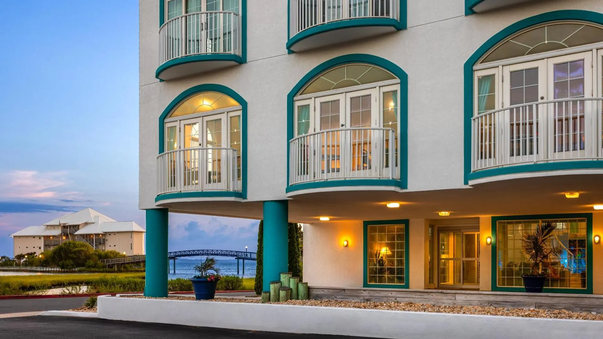 Coconut Malorie Hotel, Ascend Collection Hotel 3*