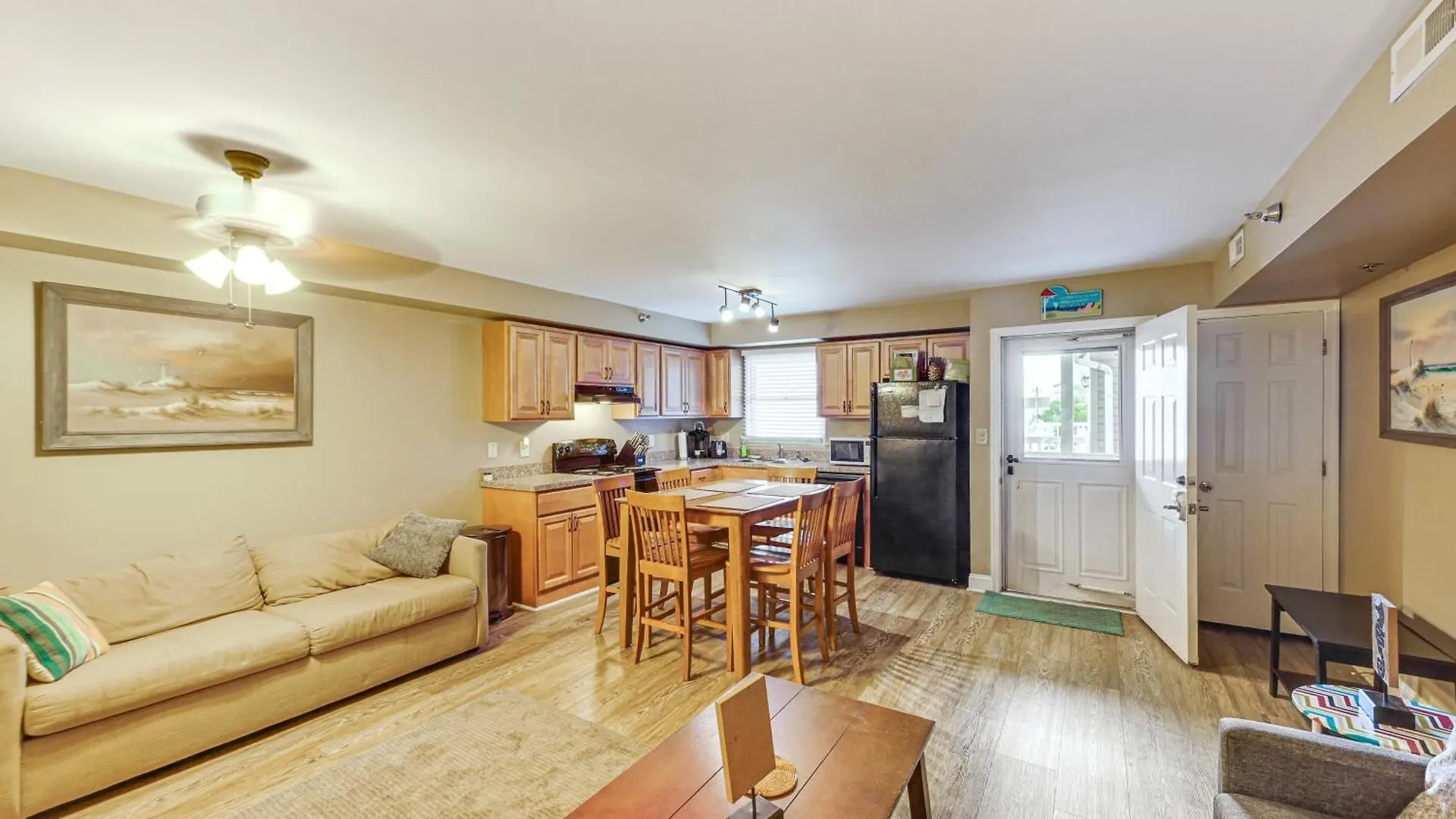 Ocean Escape Less Than 1 Mile To Beaches And Boardwalk! * Ocean City