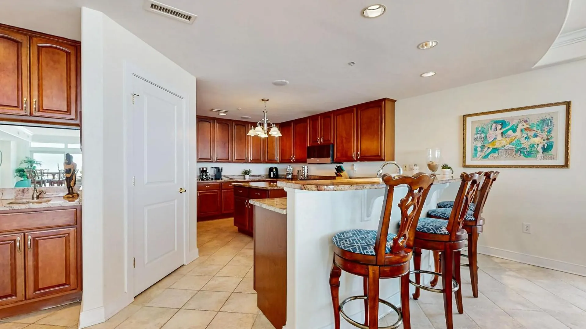 Apartment Sharkfin 401