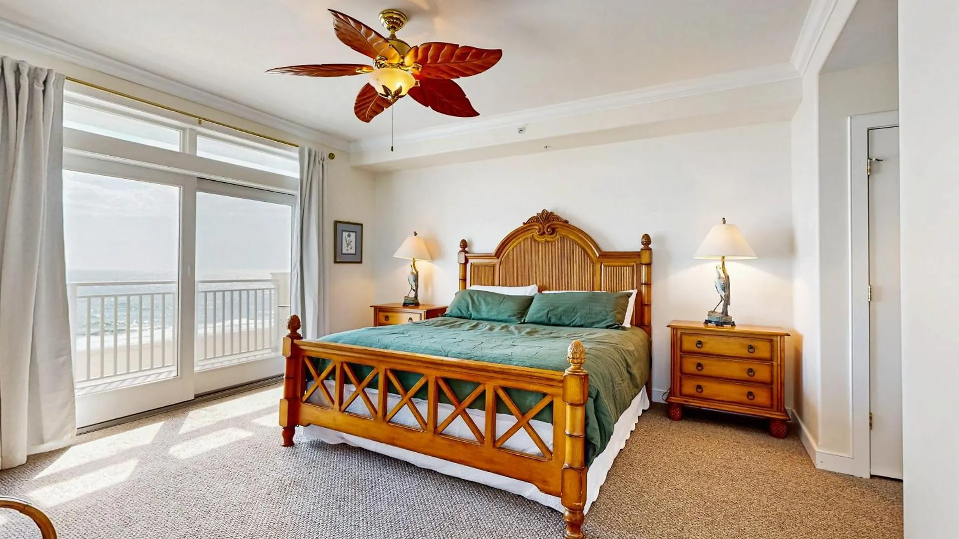 Sharkfin 401 Apartment