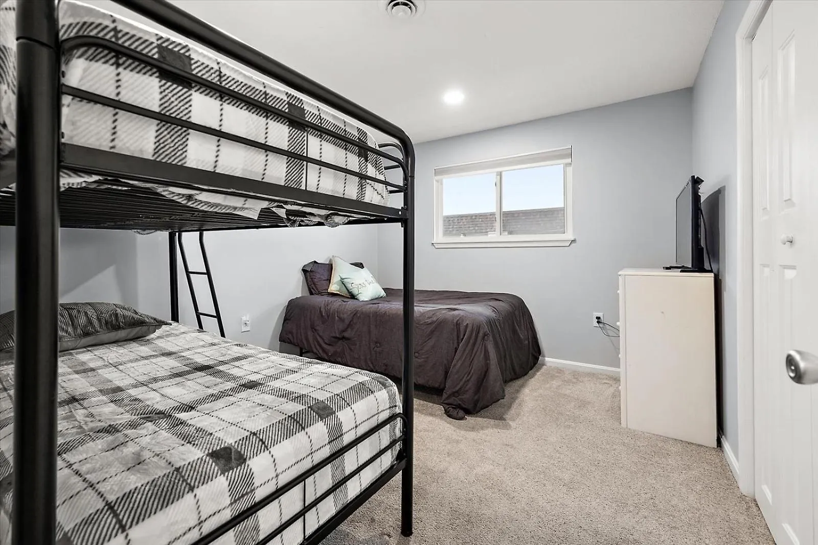 Apartment Family Friendly 2br With Large Balcony, Partial Ocean Views Ocean City