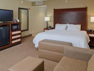 Hotel Hampton & Ocean Bayfront-convention Center 3*
