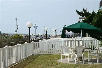Dunes Court