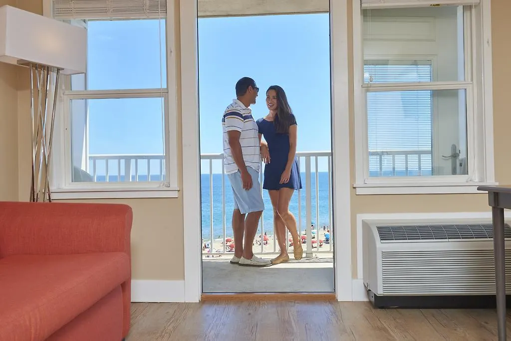 Commander & Hotel Ocean City