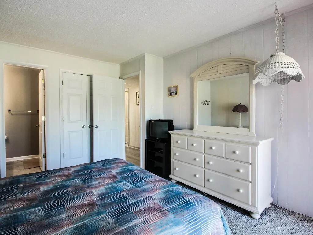 Apartment Bridgepoint I --- 8904 Rusty Anchor, Unit 25
