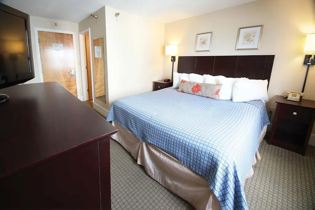 Harrison Hall Hotel 2*