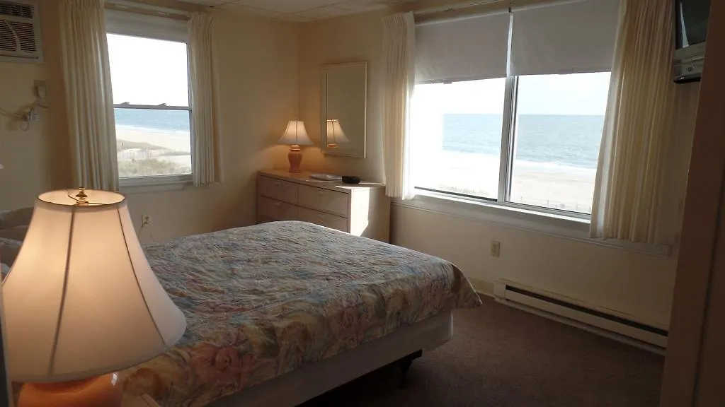 Windjammer Aparthotel 3*