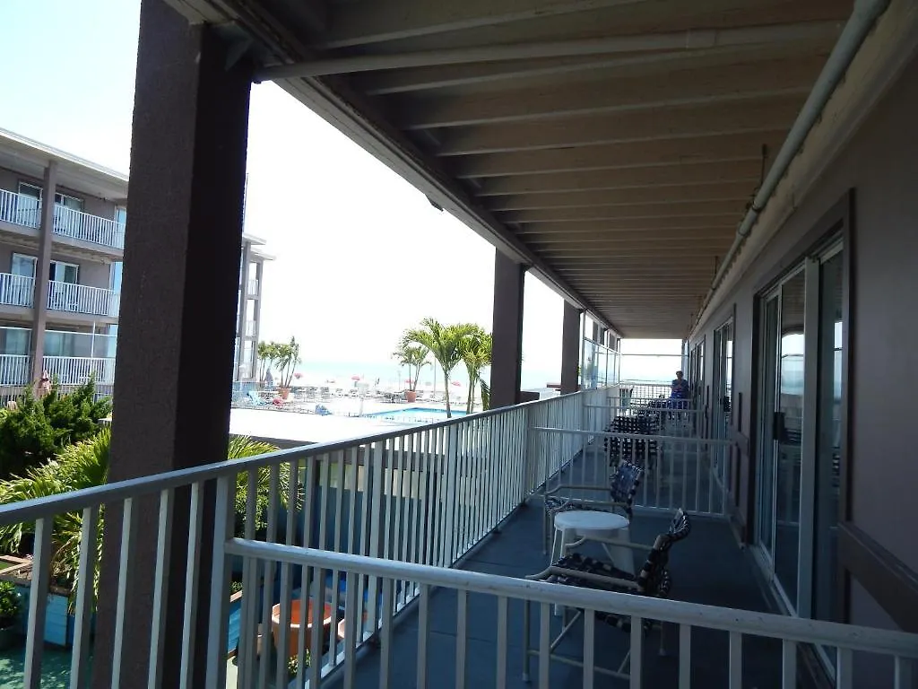 Flagship Oceanfront 2*