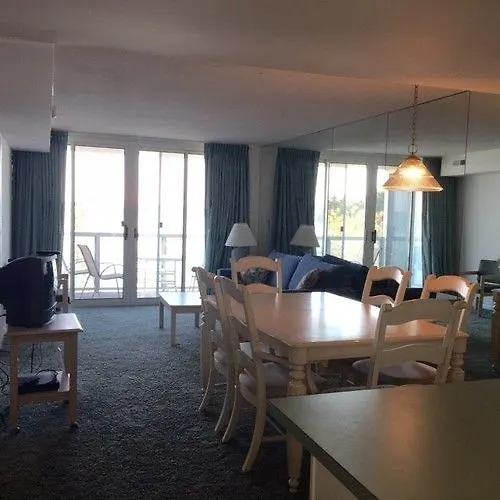 Bay Club By Kees Vacations Aparthotel 3*