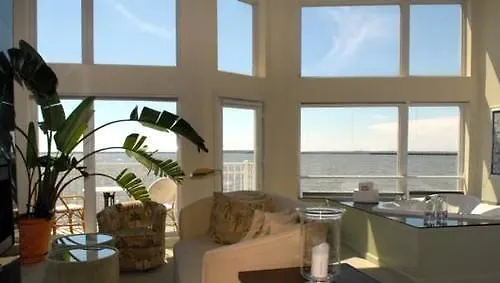 The Edge At Fager's Island 3* Ocean City