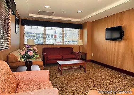 Gateway & Suites, Ascend Collection 2*