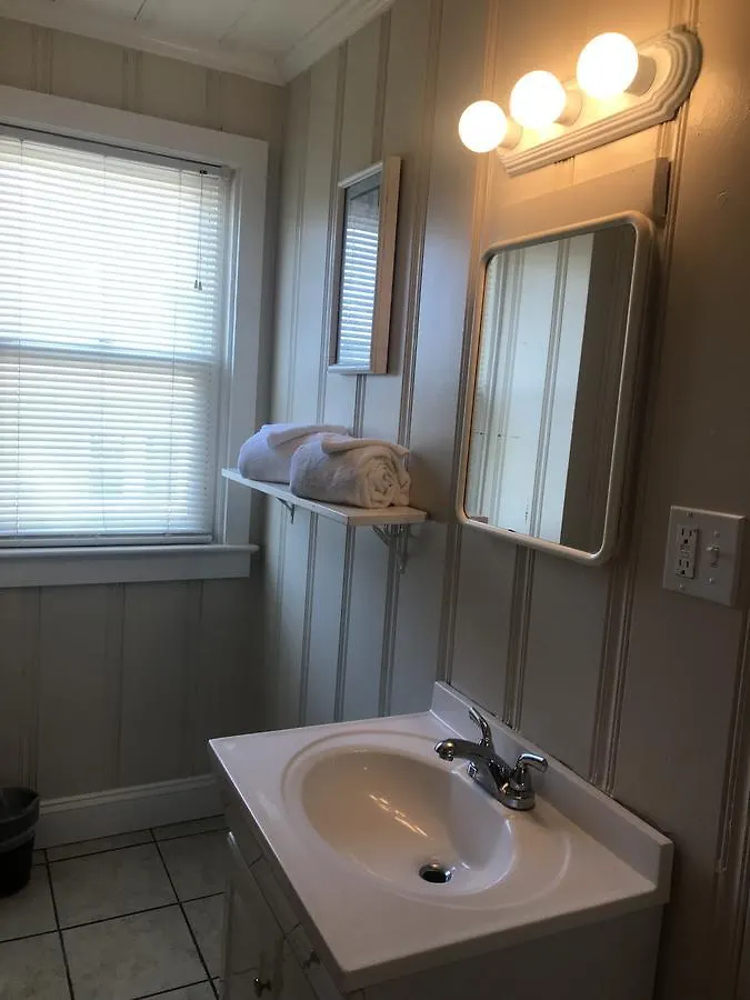 Mallard Apartment