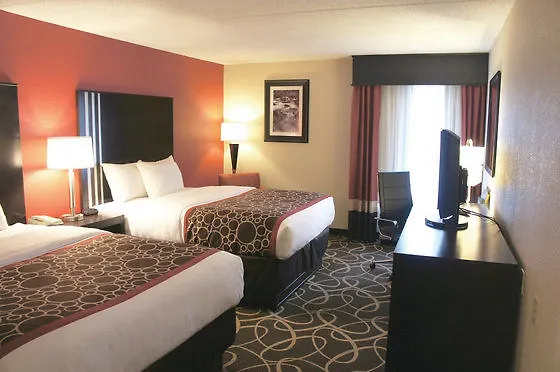 Hotel La Quinta By Wyndham Ocean