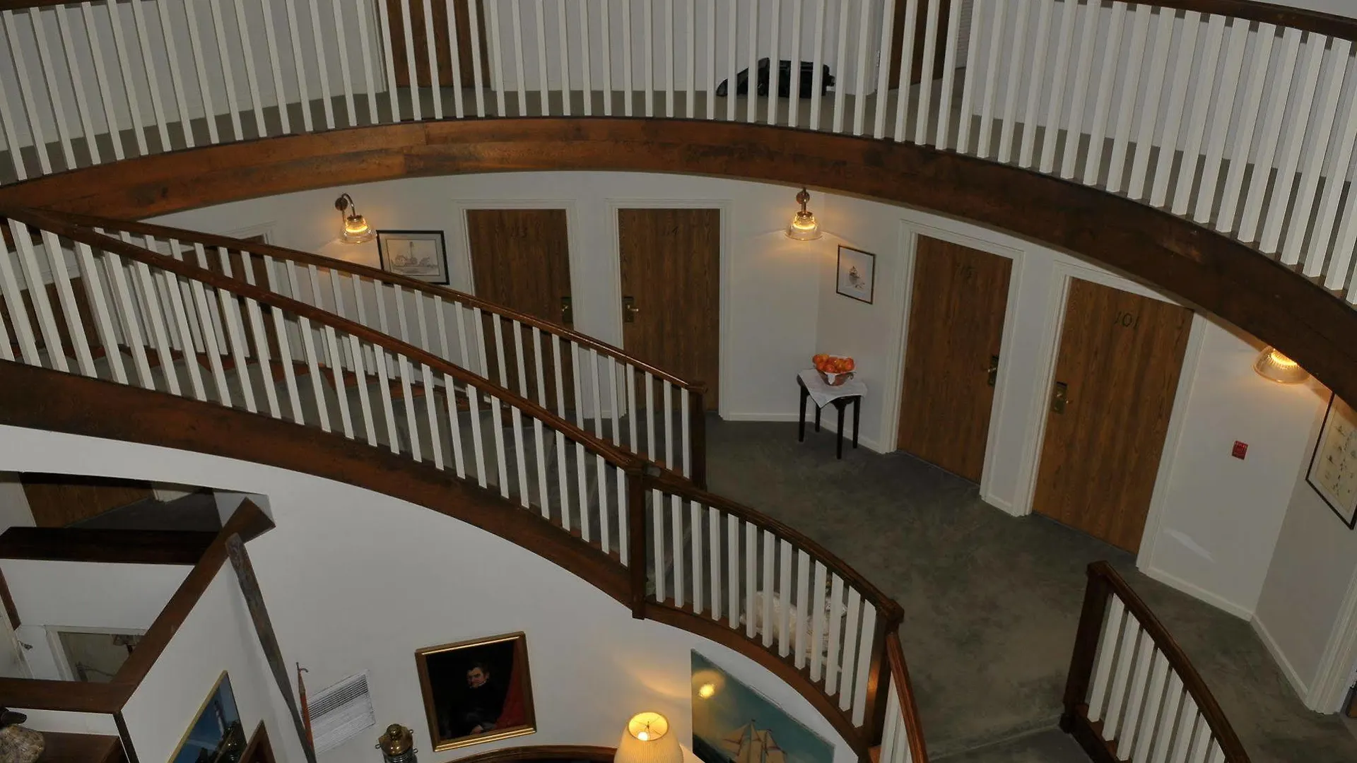 Lighthouse Club 3*