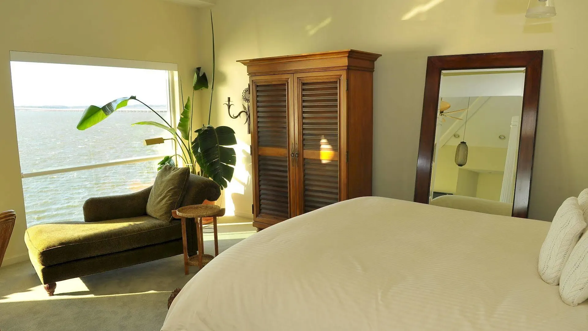 Hotel The Edge At Fager's Island