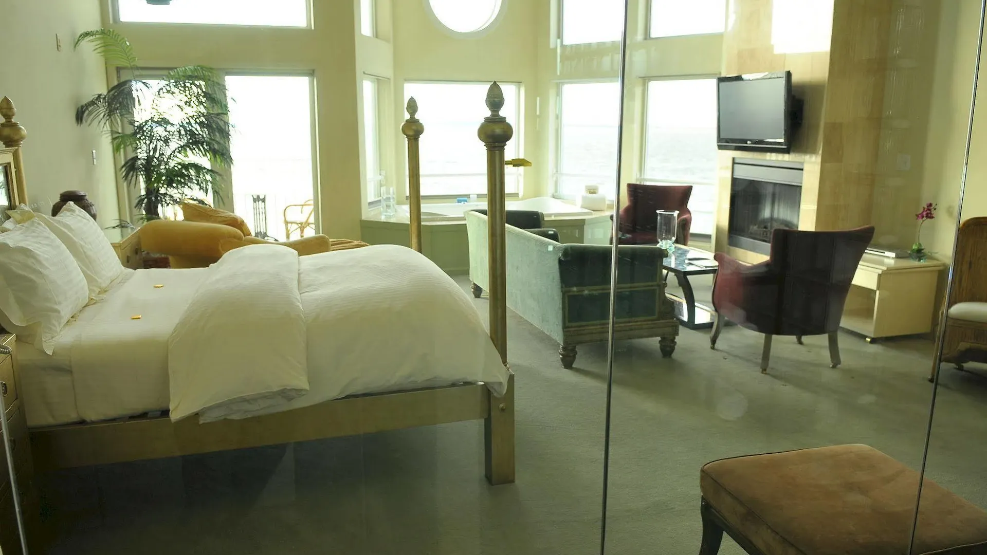 The Edge At Fager's Island 3* Ocean City
