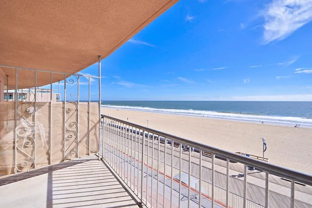 Grand Ocean Oceanfront 3* Ocean City
