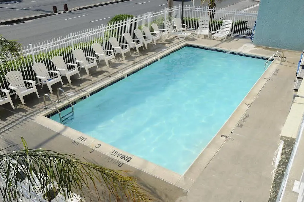 Coastal Palms And Motel