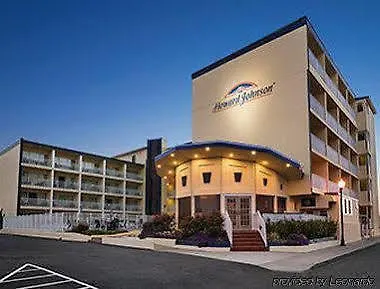 Howard Johnson By Wyndham Ocean Oceanfront Hotel