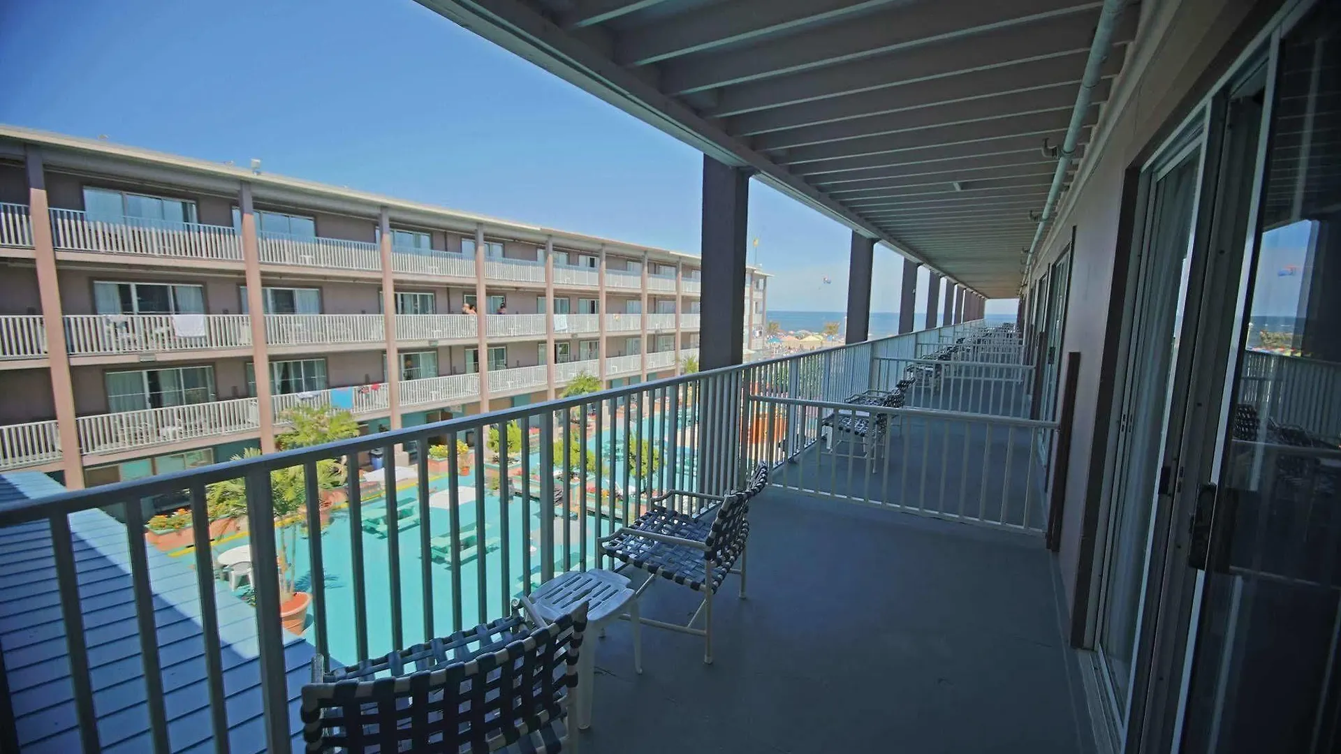 Hotel Flagship Oceanfront