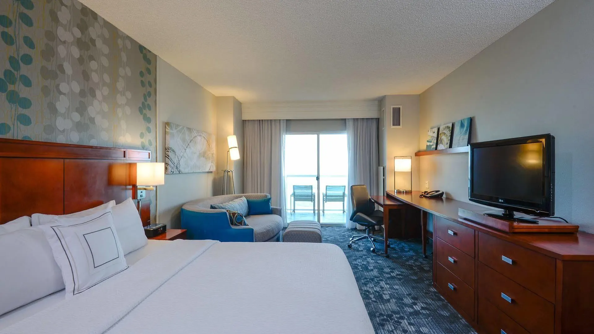 Courtyard By Marriott Ocean Oceanfront Hotel