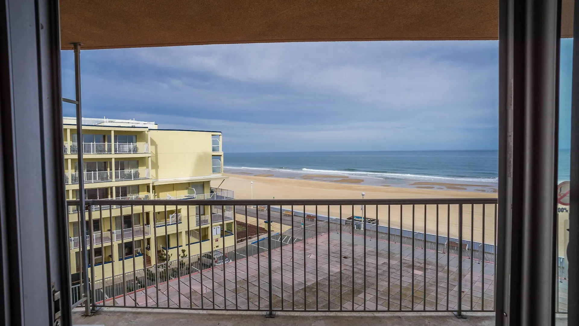 Grand Ocean Oceanfront Hotel