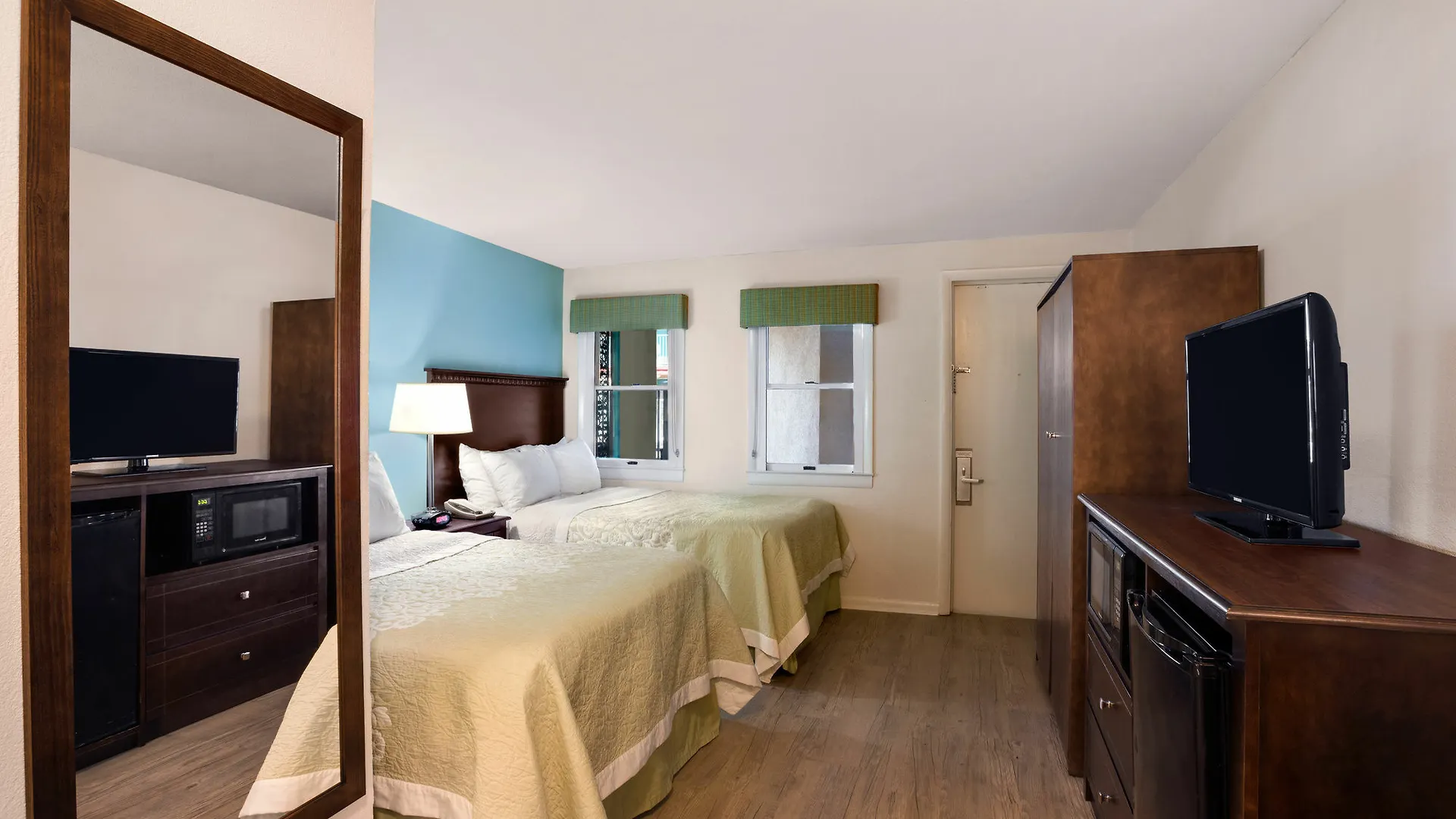 Hotel Days By Wyndham Ocean Oceanfront