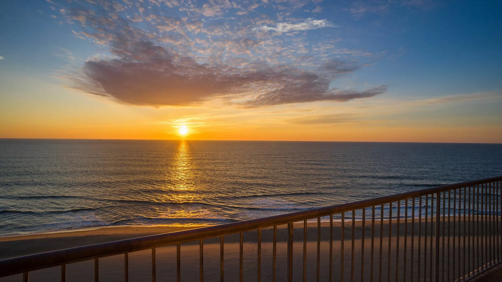 Hotel Grand Ocean Oceanfront