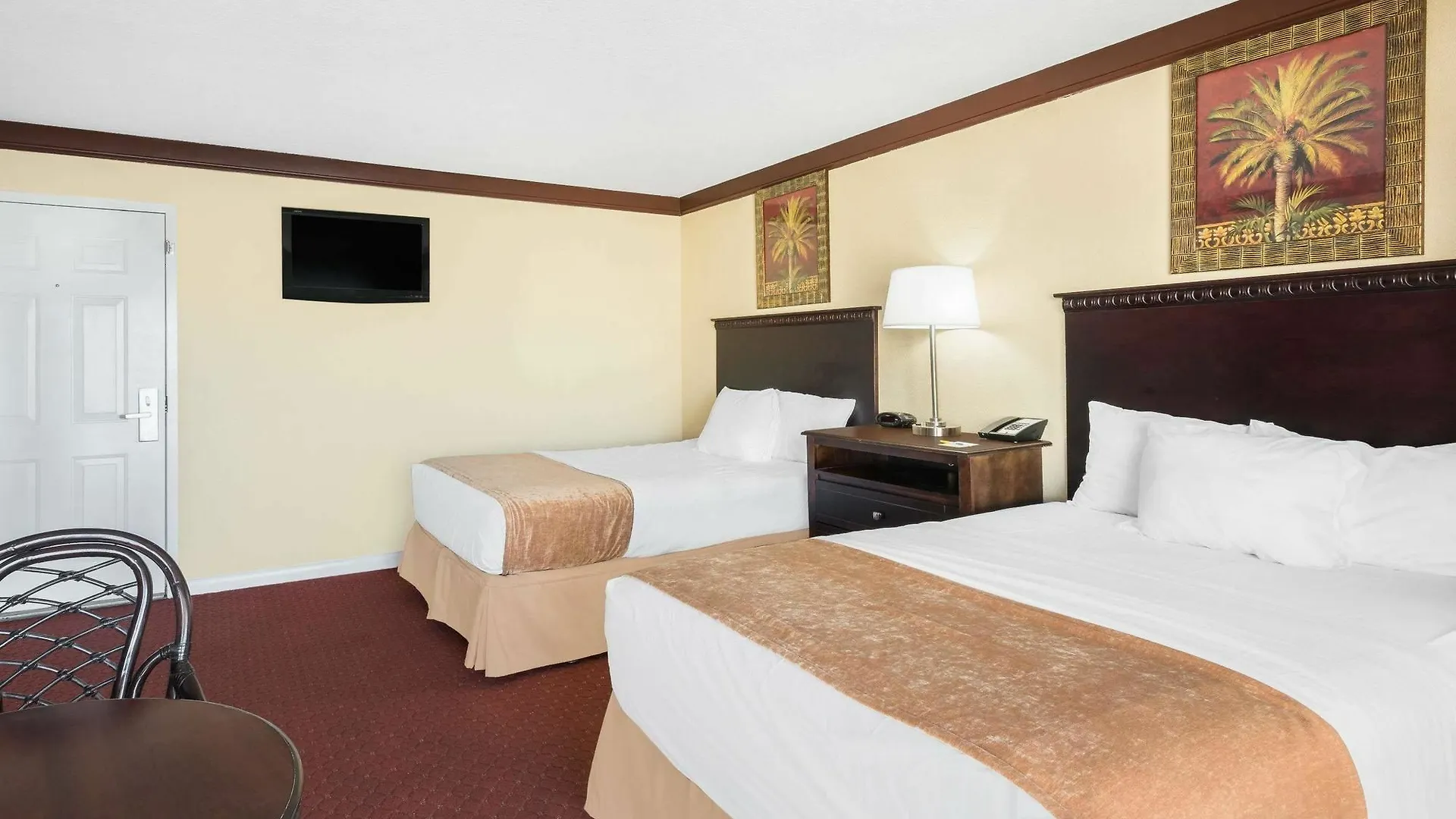 Hotel Days By Wyndham Ocean Oceanfront Ocean City