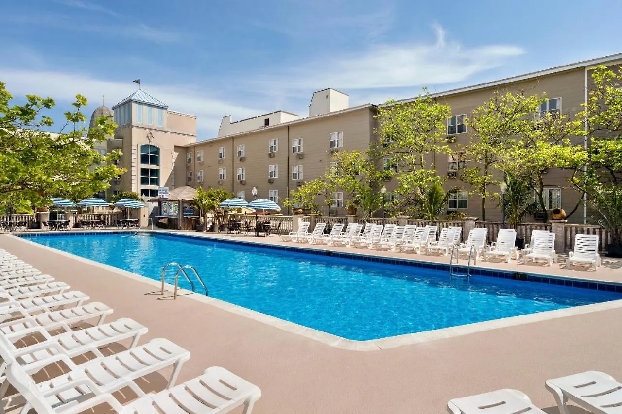 Plim Plaza Hotel