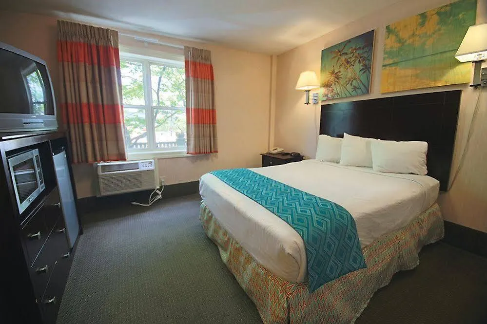 Plim Plaza Hotel