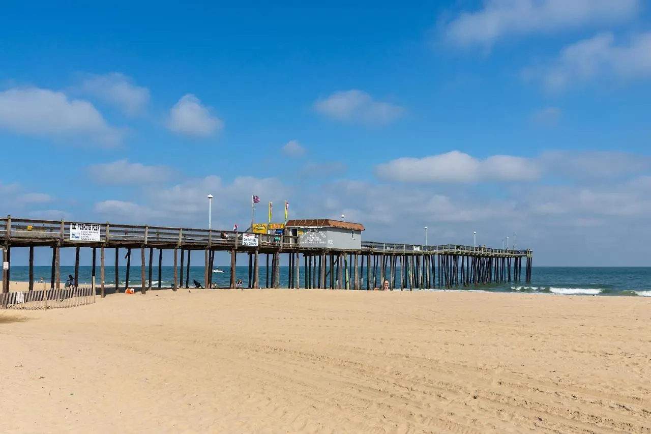 Hotel Oceanfront At Golden Beach Ocean City