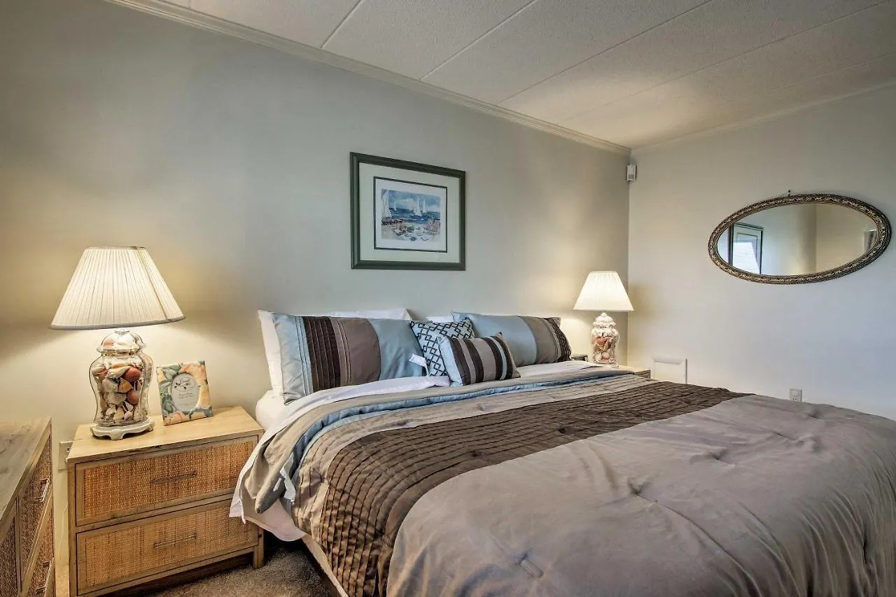 Bayfront Ocean Pool And Boardwalk Access Apartment
