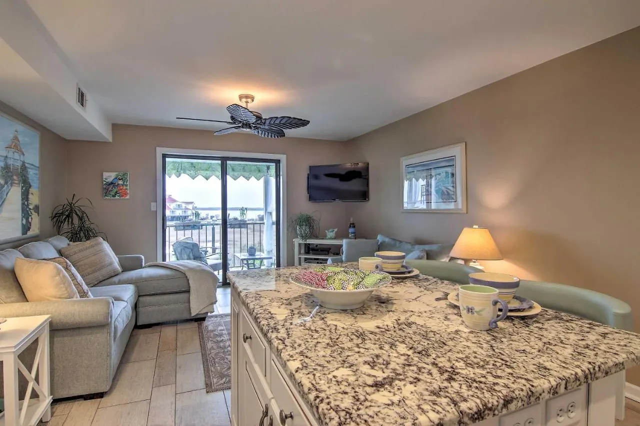 Midtown Ocean Walk To And Dining Apartment