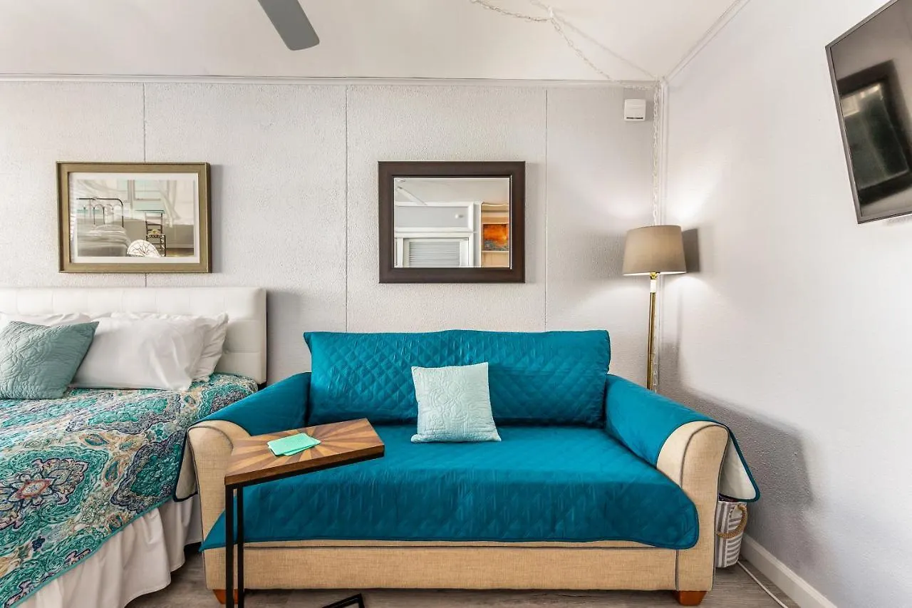 Apartment Ocean Wave *