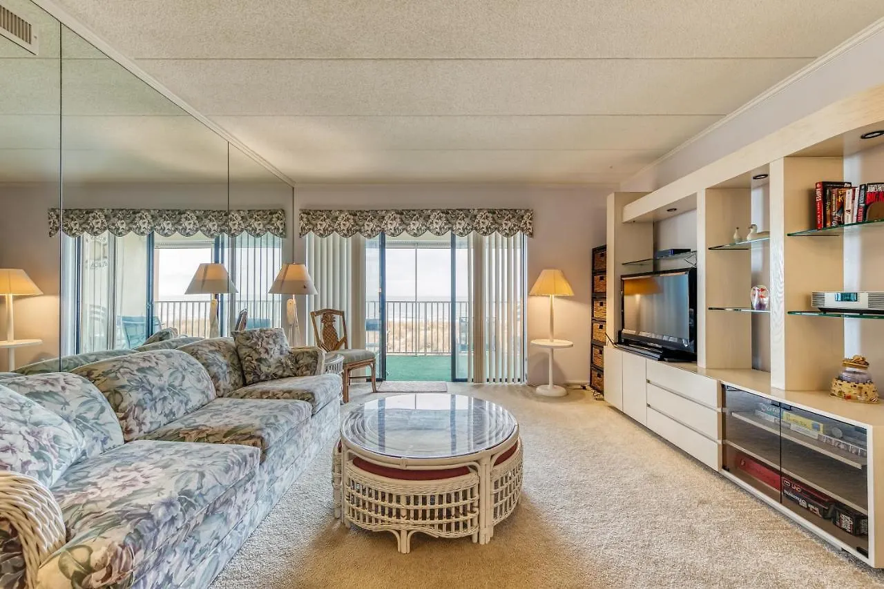 Apartment Anchors Aweigh