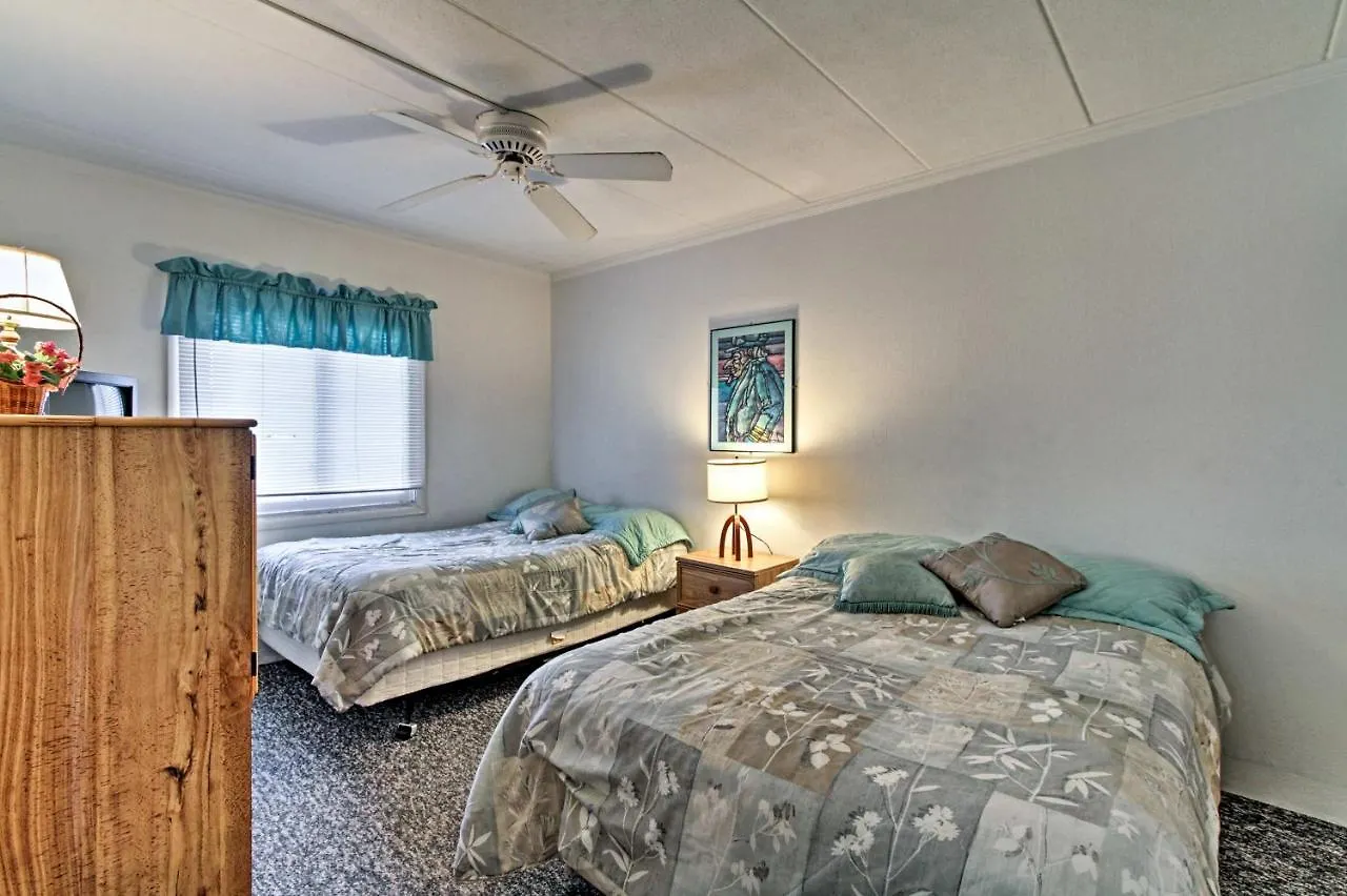 Apartment Ocean With Balcony - Walk To Beach! *