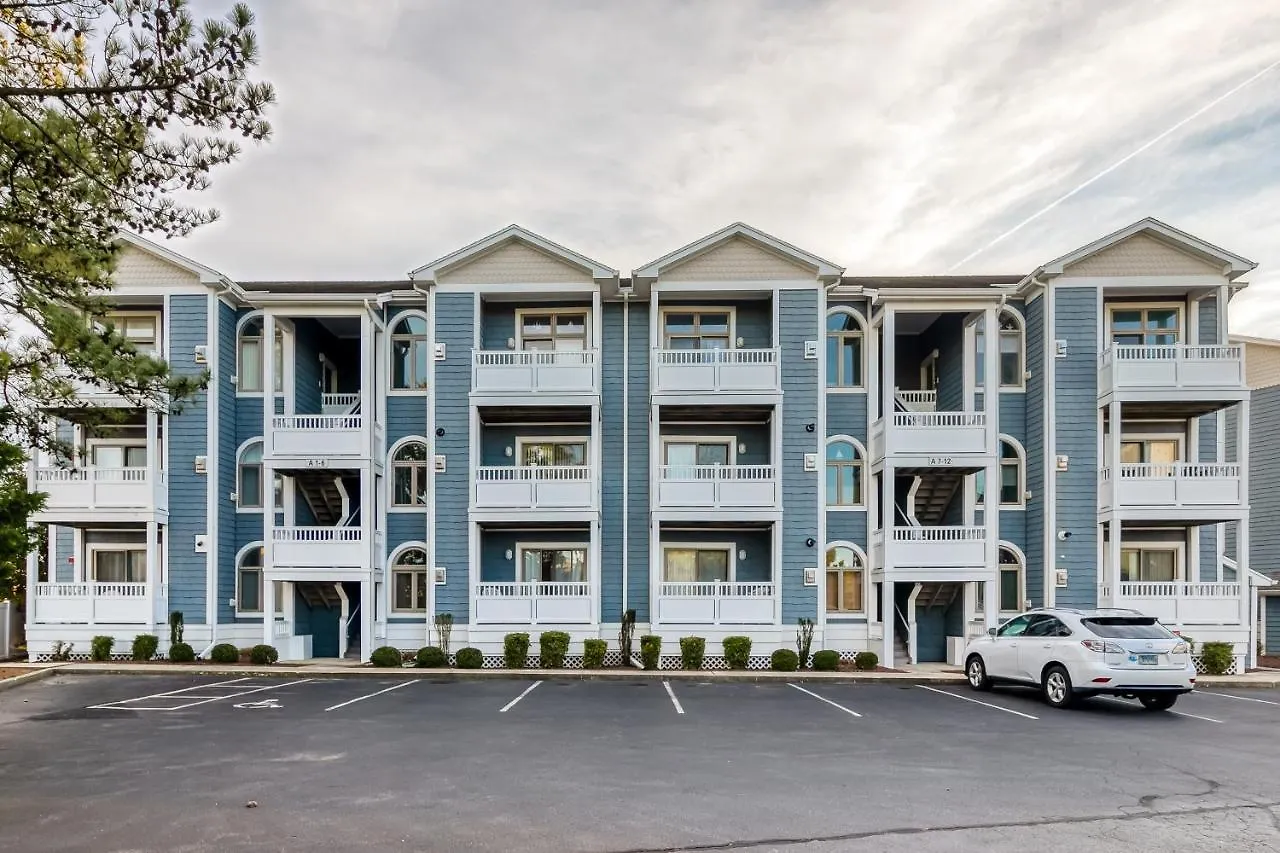 Harbour Club A-9 Apartment