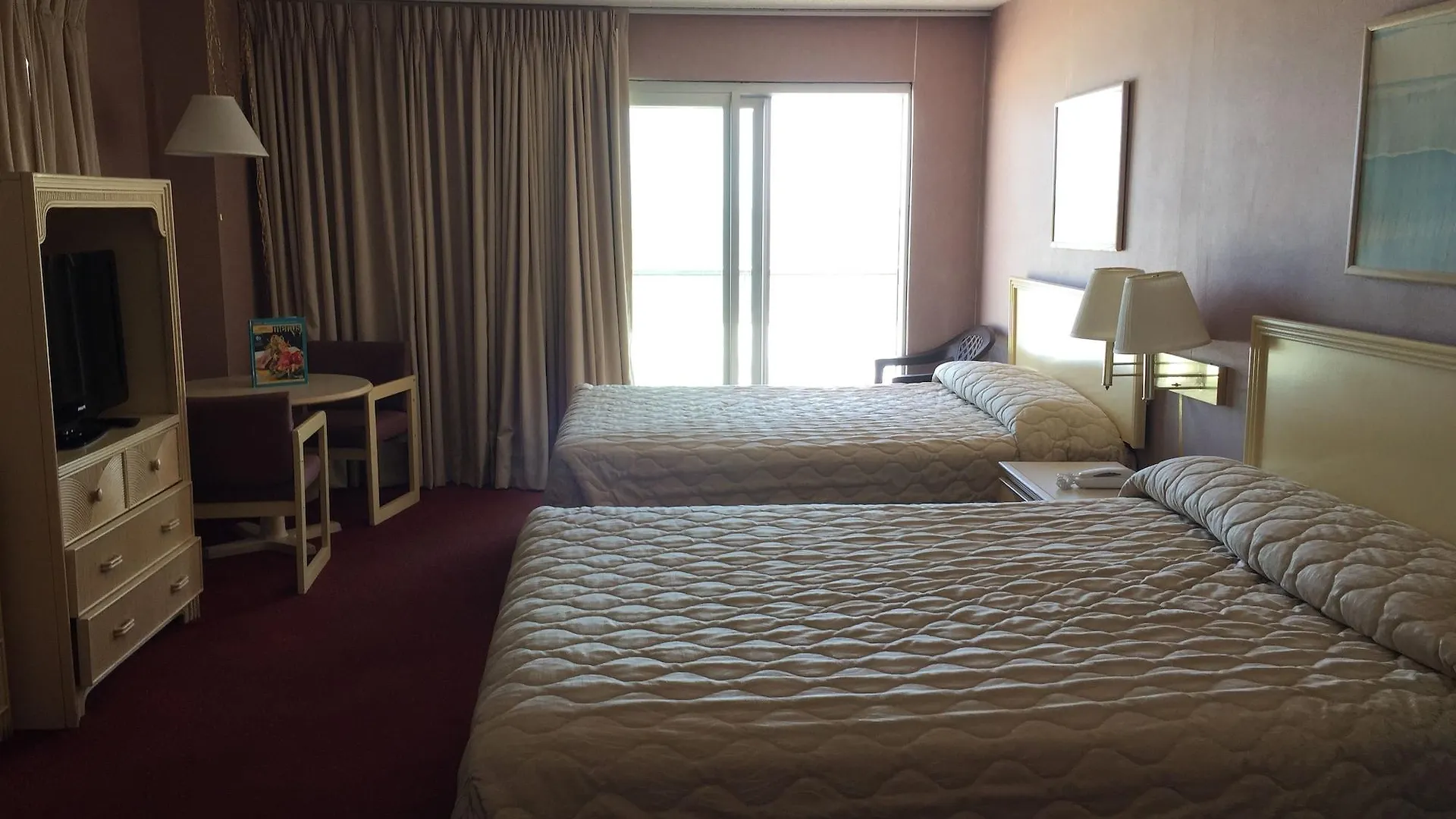 Americana Boardwalk Hotel
