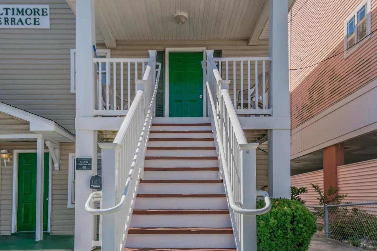 Boardwalk Terrace Apartment