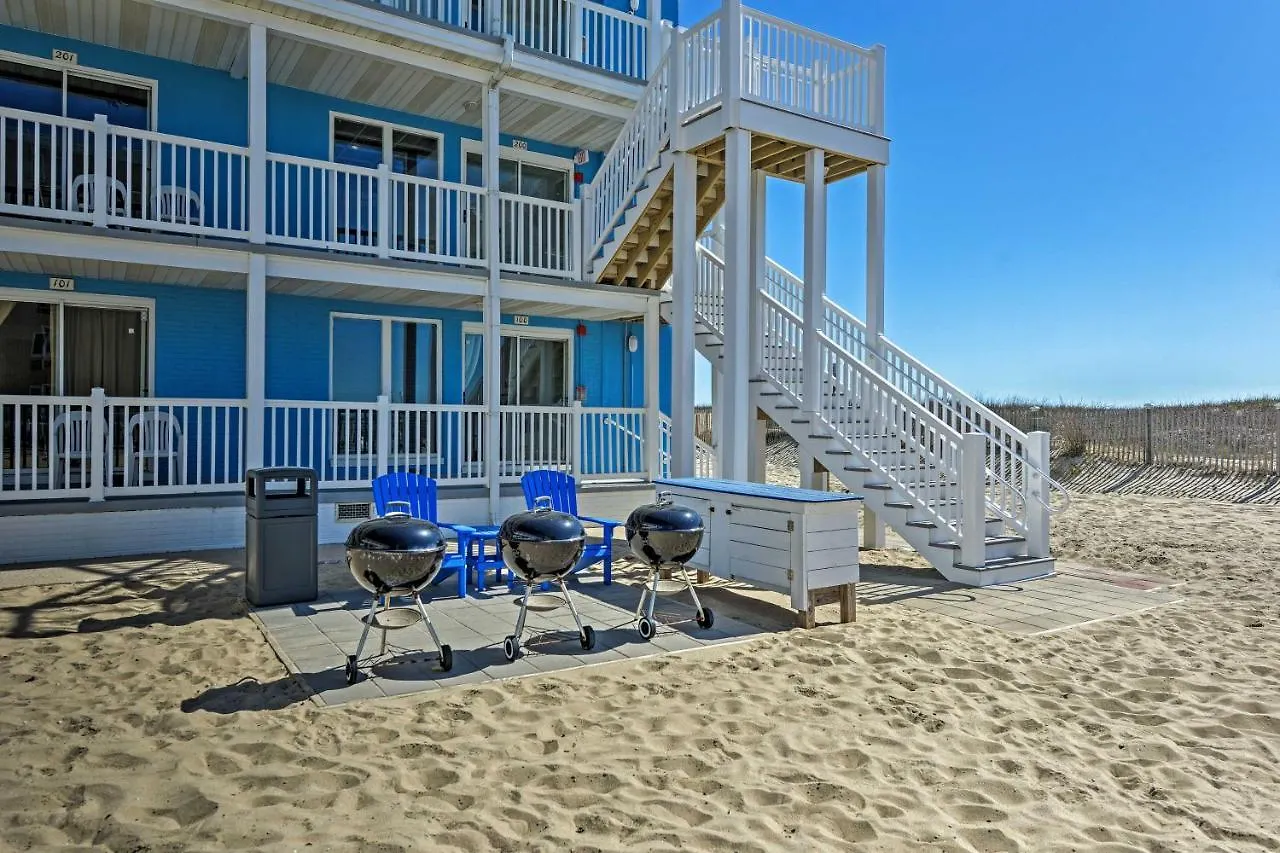 Bright Ocean Escape With Direct Access! Appartement