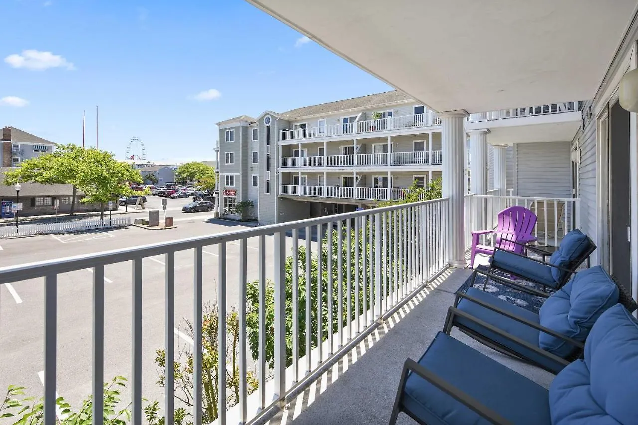 Apartamento Ocean Spacious Balcony, Walk To Beach!