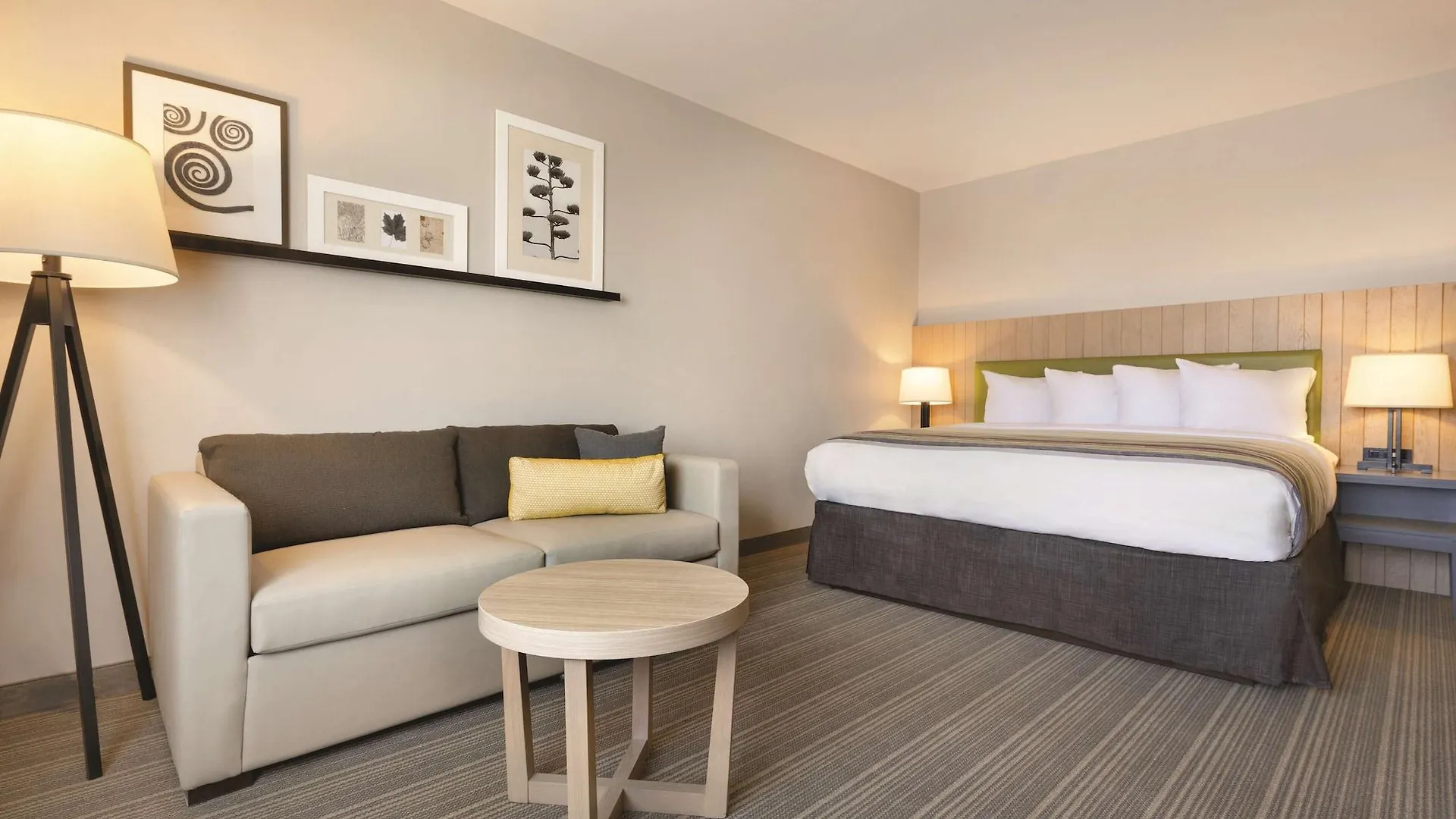 Otel Country & By Radisson Ocean