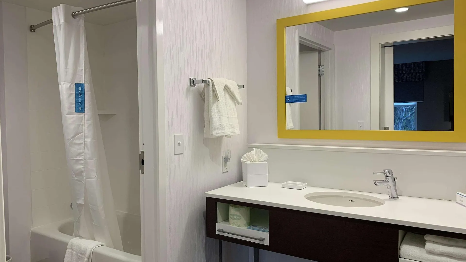 Hampton & Ocean West Hotell