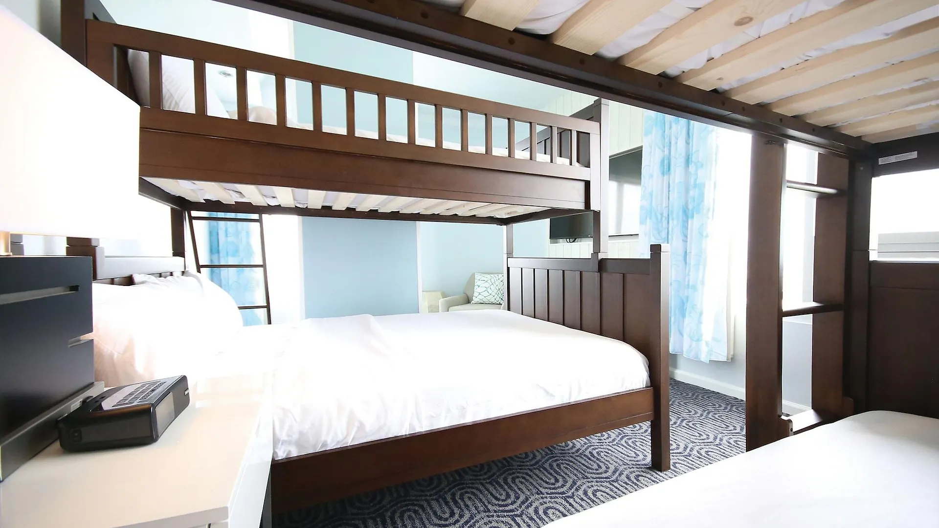 Hotel Doubletree By Hilton Ocean Oceanfront 4*