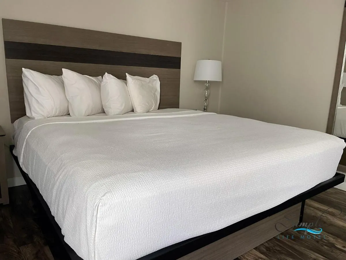 Simple Life Hotel 2*