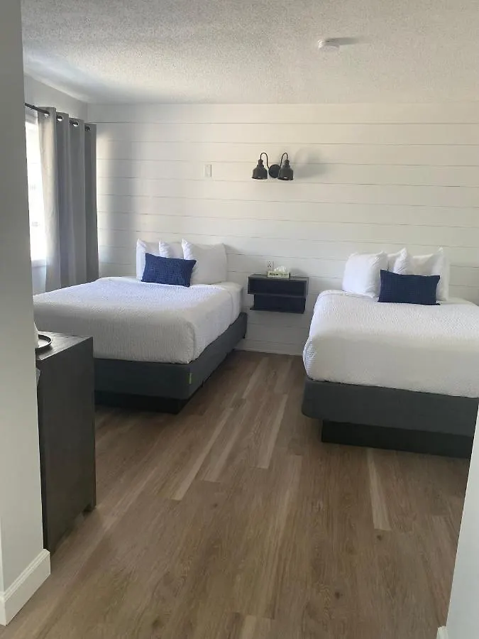 The Shorehouse Motel