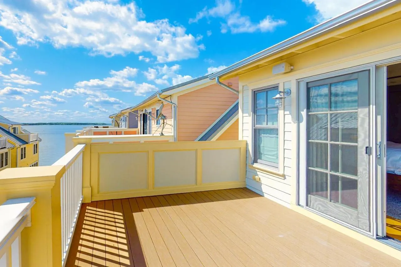 Sunset Island - Beachside Mews 1 & 2 Holiday home