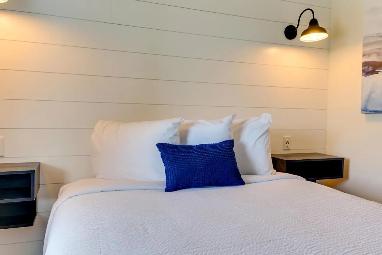 The Shorehouse Motel